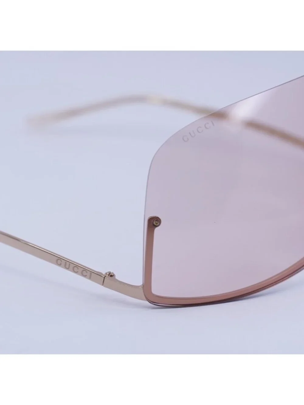 Gucci GG1560S 004 Sunglasses Rose Gold Shield Frame, Pink Lenses